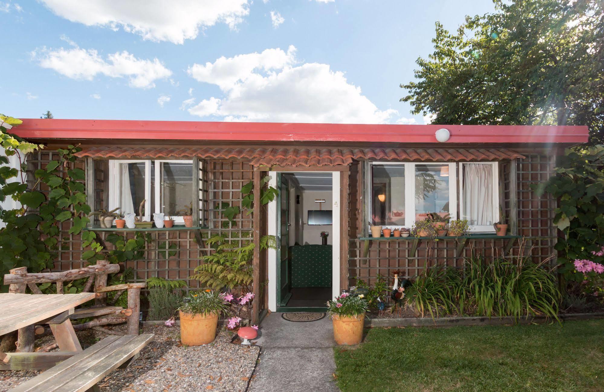 Santa Maria Motel Rotorua Exterior photo